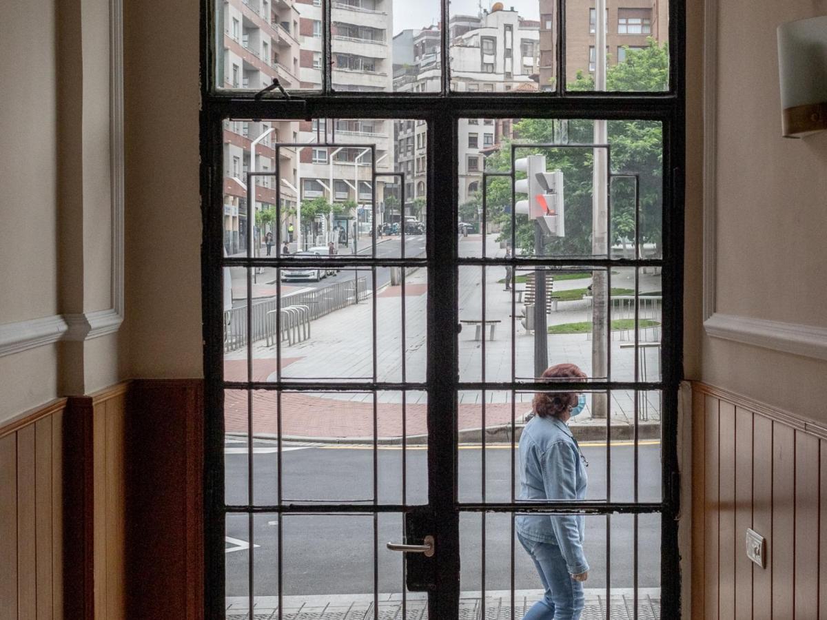 Indautxu Metro Next Stop Bilbao Eksteriør billede